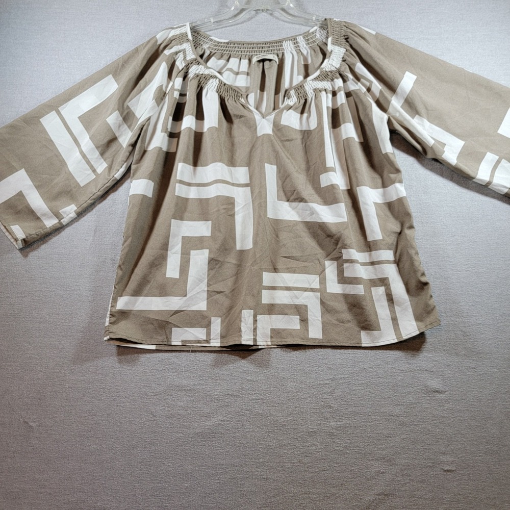 Old Navy Smocked V-Neck Blouse Women L Taupe New Geometric 3/4 Sleeve Top